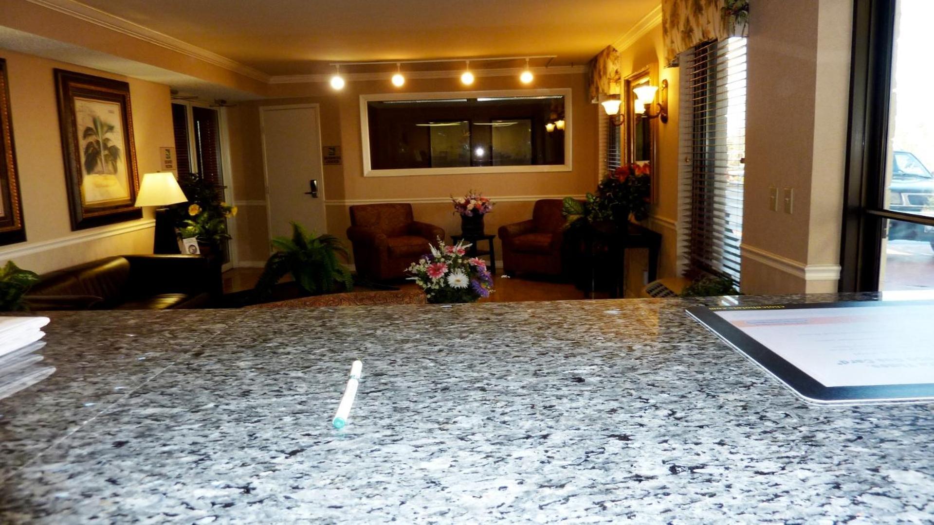 Quality Inn Fort Jackson Columbia Bagian luar foto