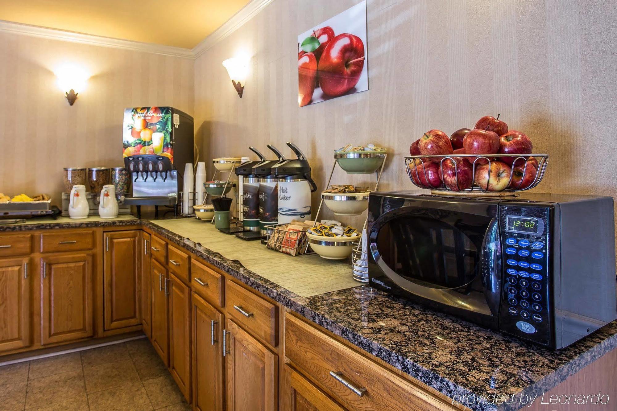 Quality Inn Fort Jackson Columbia Bagian luar foto